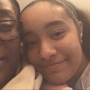 Meet your Posher, Mikayla